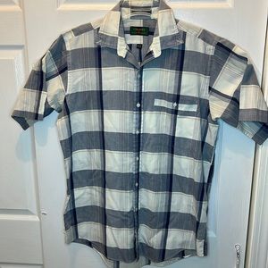 Like new mens Alexander Julian button down M